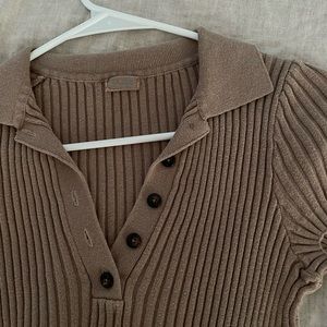 Y2K ribbed polo top.